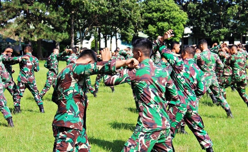 Prajurit Yonarmed 1 Kostrad Latihan Beladiri Taktis