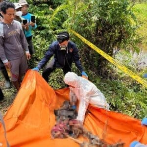 Polres Tulang Bawang Evakuasi dan Olah TKP Penemuan Mayat Berjenis Kelamin Perempuan