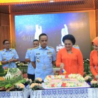 Danlanud  Bersama Ketua PIA Ardhya Garini Cabang 7/D.II Sultan Hasanuddin Hadiri Peringatan HUT PIA Ardhya Garini ke-68