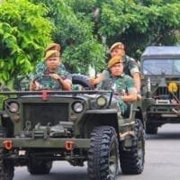 Danpussenarmed Adakan Kunker ke Yonarmed 1 Kostrad