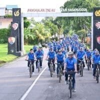 Danlanud Sultan Hasanuddin Olahraga Bersama Ribuan Prajuritnya