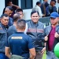 Panglima TNI Berikan Bantuan Sosial Kepada Anak-Anak Yatim Piatu di Bumi Marinir Cilandak