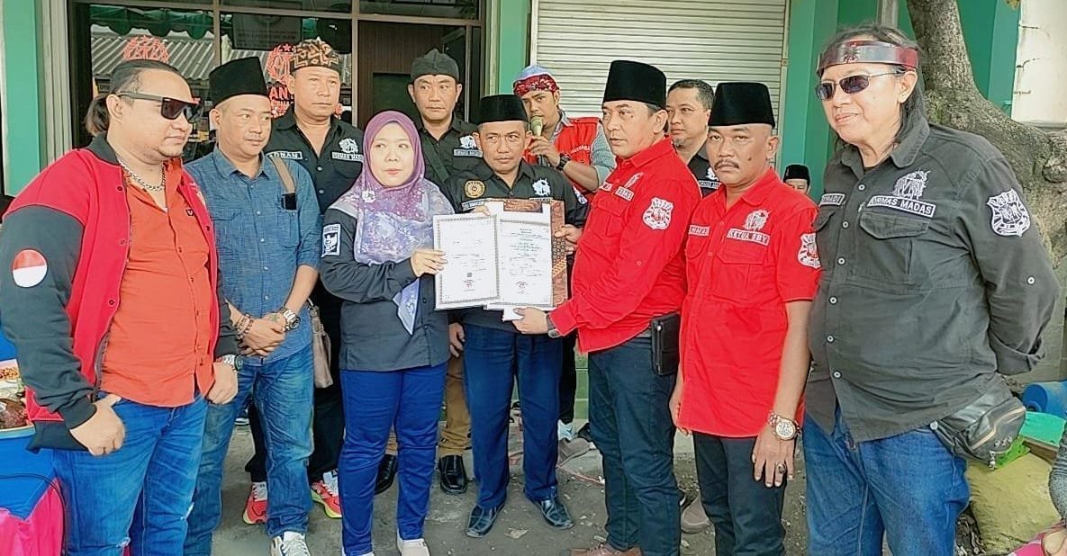 Launching pelantikan Ketua DPC MADAS Nur Insyani, S.H Diresmikan Ketua DPD Madas H. Zainal Fatah di Lamongan