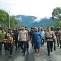 Dansatgas Pamtas RI-PNG Kewilayahan Yonif 112/DJ, Kapolres dan Bupati Puncak Jaya Dampingi Kapolda Papua Tengah