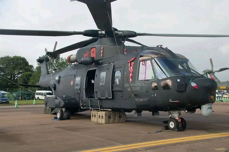 HH-101A Caesar: Helikopter Operasi Khusus Italia yang Siap Tempur di Segala Medan