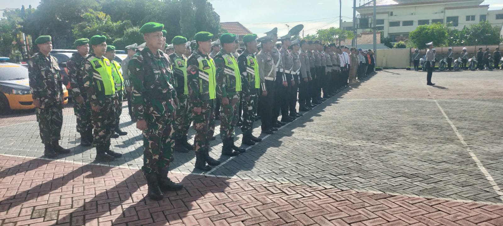 Kodim Probolinggo Ikuti Apel Gelar Pasukan Operasi Ketupat Semeru 2025