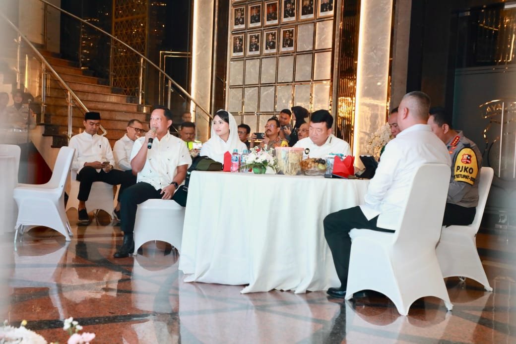 Mendagri Tito, Bersama Kapolri Pantau Sitkamtibmas pada Malam Takbiran Idulfitri 1446 Hijriah di Daerah