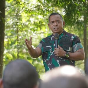 Gubernur Akmil, Tinjau Latihan Diksar Para Taruna Tingkat IV Kecabangan Infanteri