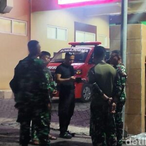 Kebakaran Truk NPS Satgas Pamtas Yonif 509/BY di Tol Surabaya-Gempol