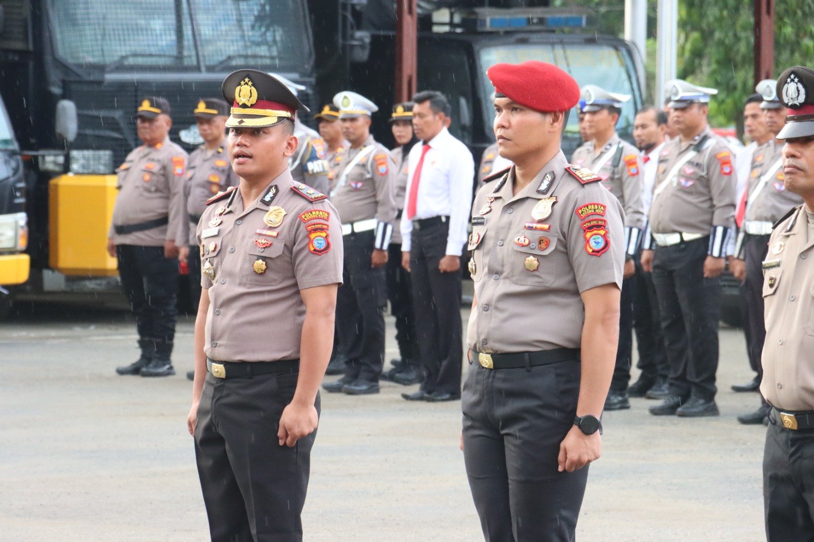 Kapolresta Sorong Kota Pimpin Langsung Upacara Kenaikan Pangkat Personel Polresta Sorong Kota