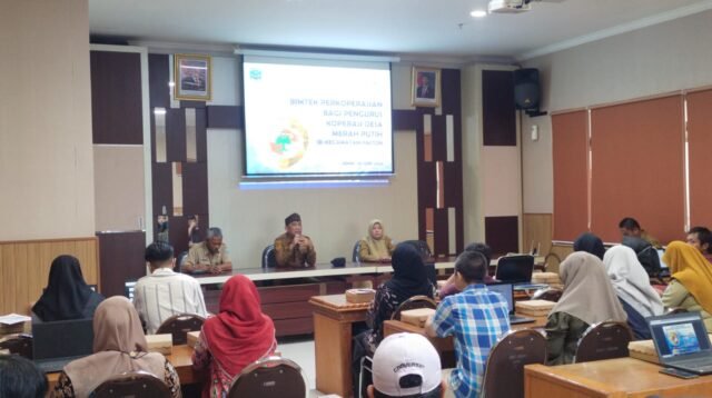 DKUPP Probolinggo Gelar Bimtek Perkoperasian Bagi Pengurus Koperasi Desa Merah Putih