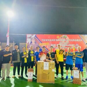 Agus Rahayu dan Husni Persembahkan Medali untuk Senkom Mitra Polri