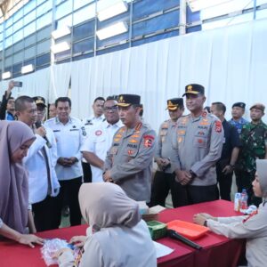 Kapolresta Tangerang Dampingi Kapolri dan Kapolda Banten pada Kegiatan Bakti Kesehatan dan Donor Darah di PT Adis Balaraja