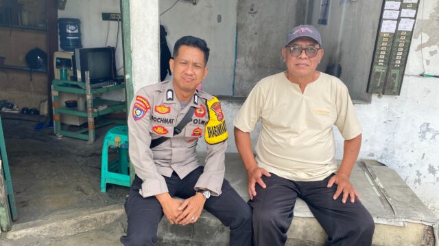 Bhabinkamtibmas Sambang ke Warga Talagasari, Jalin Silaturahmi dan Himbauan Harkamtibmas