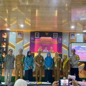 Lurah Bunder Hj. Ine Susilawati Pimpin Lepas Sambut Sekretaris Kelurahan dengan Penuh Haru