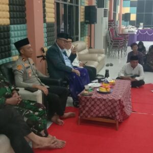 Kebersamaan Terjalin di Tasakuran HUT RI Bersama Polsek Cikupa