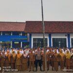 Kapolsek Cikupa Jadi Irup Upacara Bendera di SMPN 2 Cikupa, Sampaikan Pesan Kamtibmas