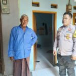 Perkuat Kemitraan, Bhabinkamtibmas Polsek Cibeber Sambangi Warga