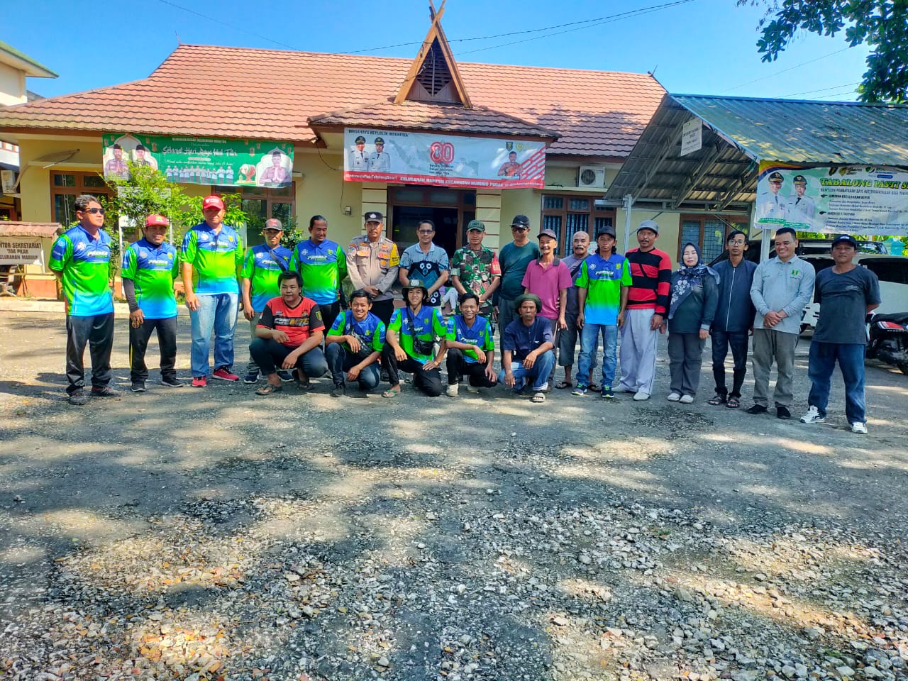 Jumat Bersih Wujud Kepedulian Terhadap Lingkungan di Kelurahan Mabuun