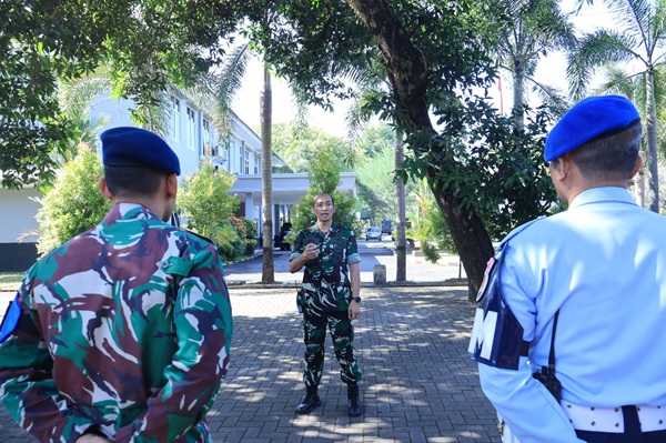 Lanud Sultan Hasanuddin Sapa Warga Melalui Patroli, Ajak Jaga Keamanan dan Ketertiban