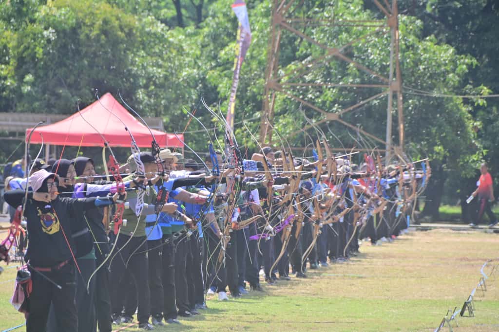 Diikuti 641 Atlet Panahan, Panglima TNl Cup Archery Open 2025 Resmi Dibuka Komandan Puspenerbal