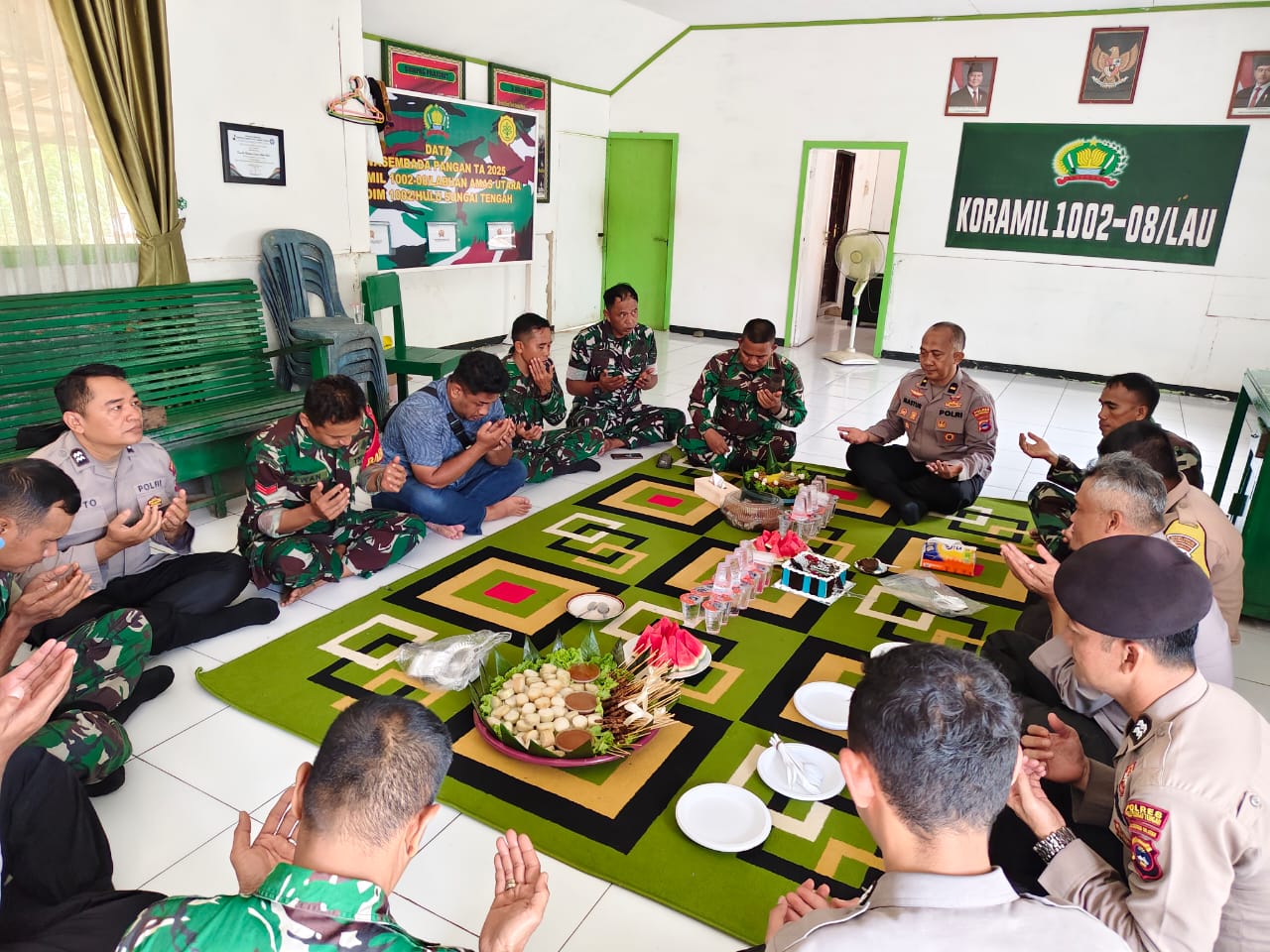 TNI-Polri di Labuan Amas Utara Tunjukkan Kekompakan di HUT ke-80 TNI