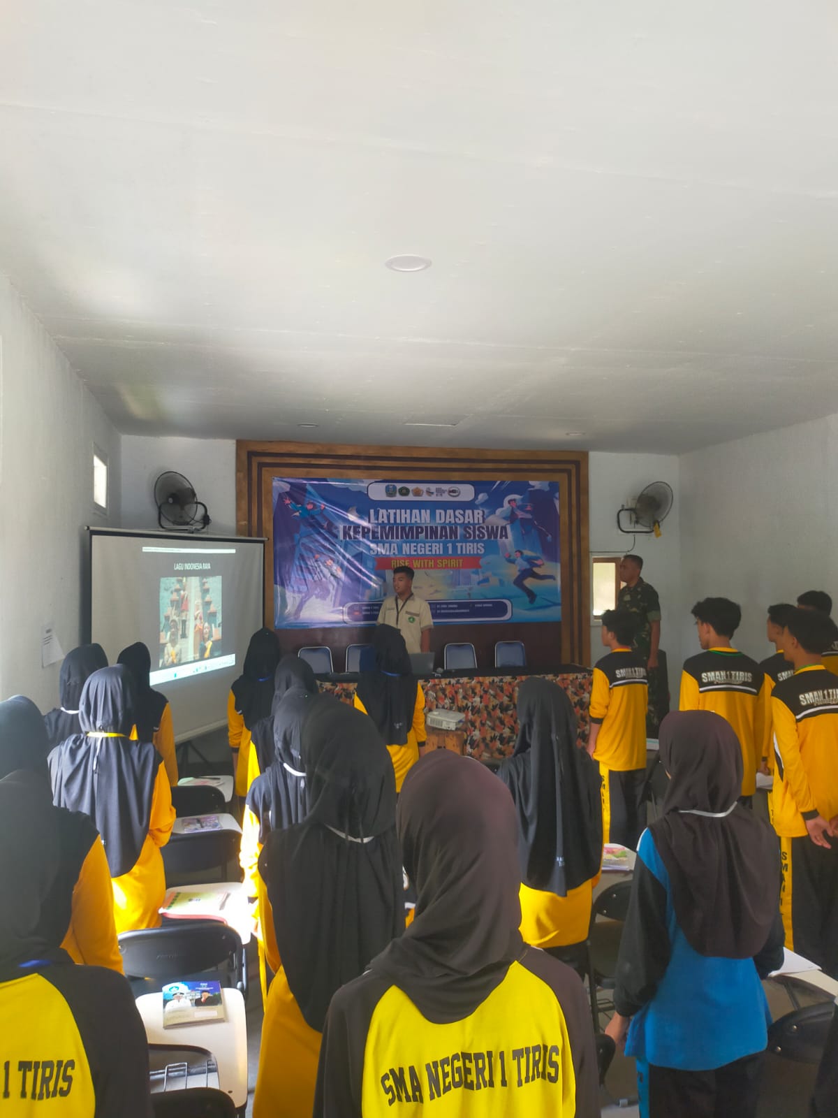 Cetak Generasi Tangguh, Koramil Tiris Didik Siswa SMAN Tentang Wawasan Kebangsaan