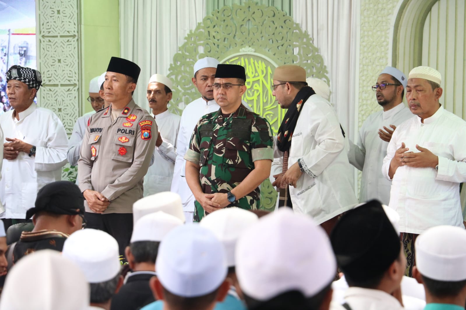 Dandim 0820/Probolinggo Serukan Cinta Rasul dan Cinta Negara dalam Peringatan Maulid Nabi di Kademangan