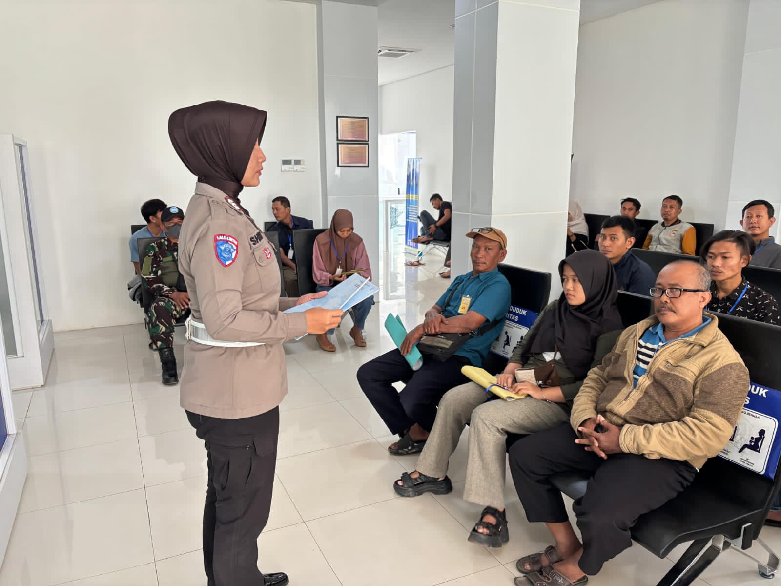 Satlantas Polres Tuban Intensifkan Sosialisasi SIM Lewat Program POLANTAS MENYAPA