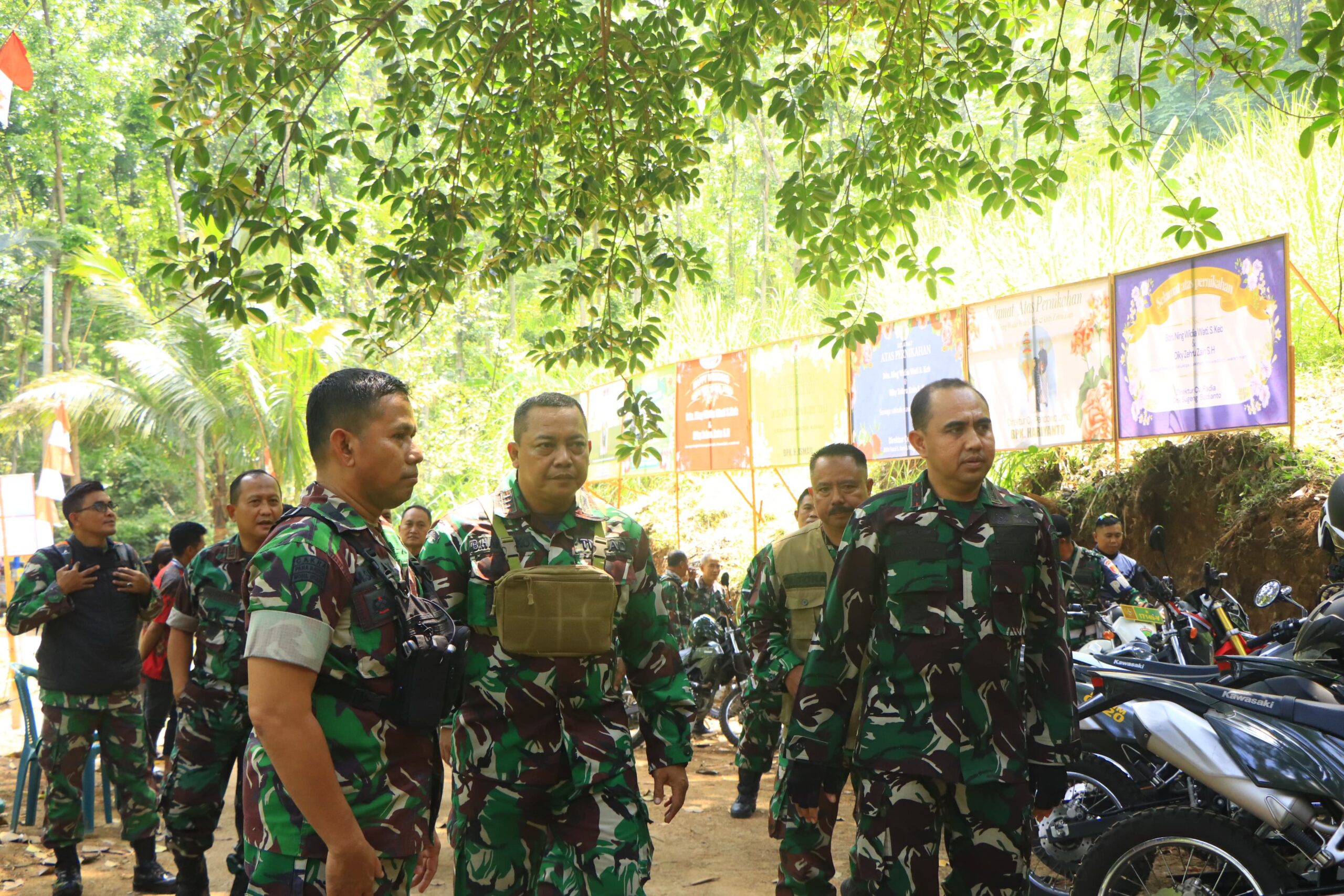 Bangun Kekompakan dan Cegah Gangguan Keamanan, Dandim Probolinggo Turun Langsung Pimpin Patroli