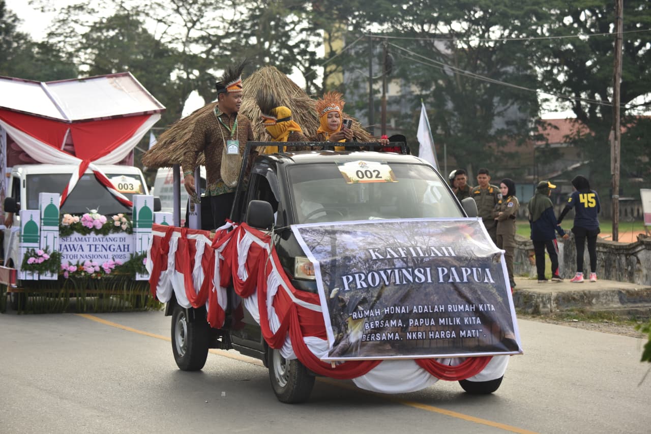 PBD Jadi Perhatian di Pawai Ta’aruf STQH Nasional XXVIII Kendari Meriah, Penuh Warna, dan Sarat Pesan Damai dari Timur Indonesia