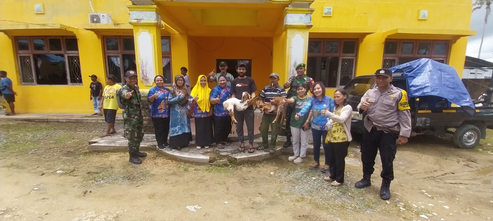 Pemerintah Pusat Tingkatkan Perekonomian Masyarakat Papua Barat Daya melalui Program Bantuan Ternak dan Sembako