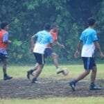 IMG-20251021-WA0006 Tak Hanya Bangun Desa, Satgas TMMD ke-126 Kodim 1505/Tidore Ajak Pemuda Jaga Silaturahmi Lewat Sepak Bola