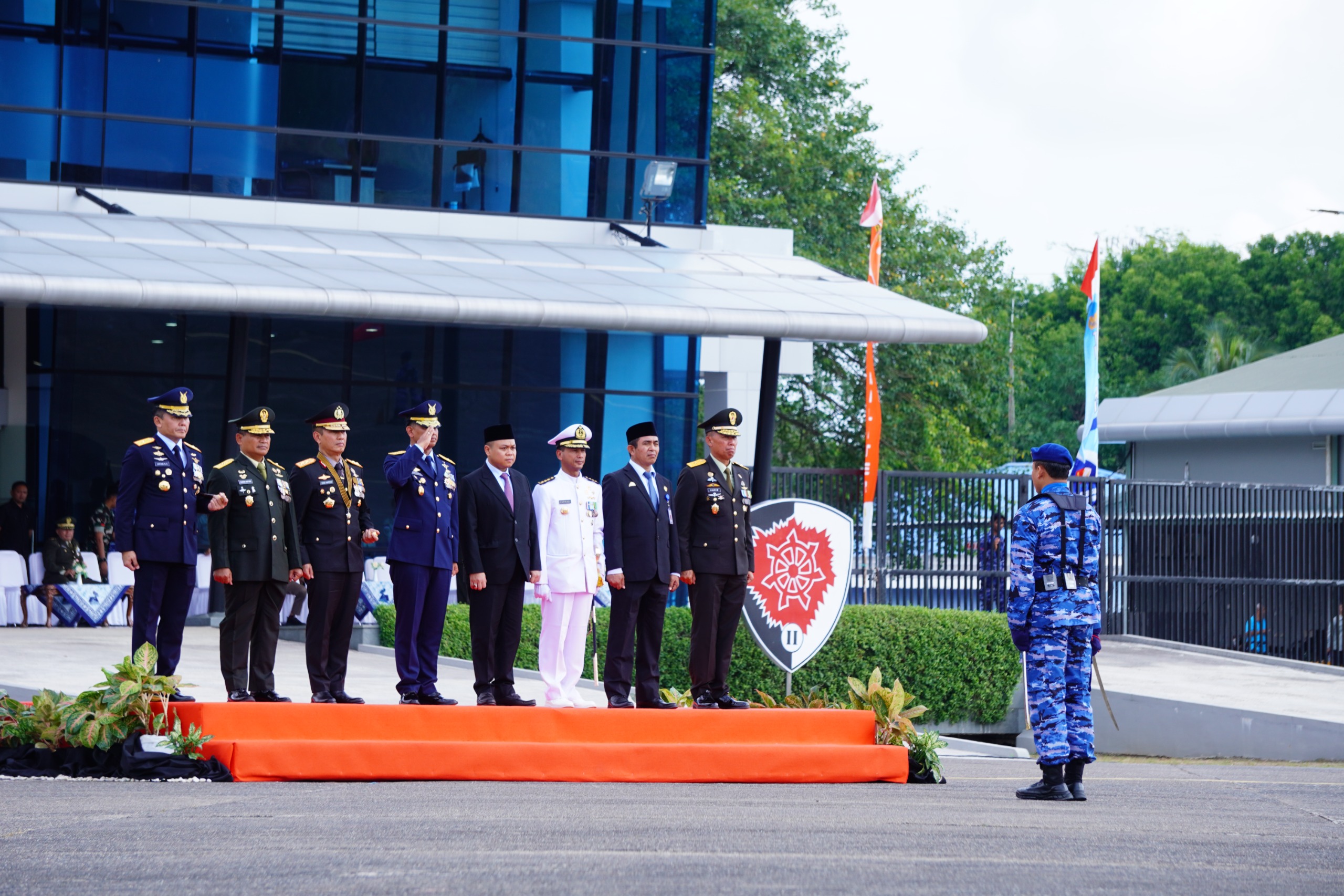 Upacara Peringatan HUT Ke-80 Tentara Nasional Indonesia di Makassar