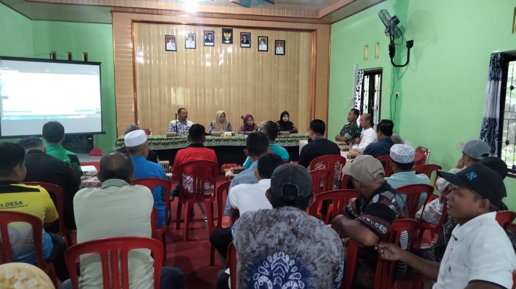 Camat Pugaan Buka Musdes Sosialisasi KDKMP Bersama Koramil 1008-06 dan Unsur Desa Halangan