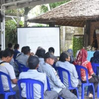 Dari Sungai Rangas, Dandim 1002/HST Gaungkan Semangat Bela Negara kepada Anggota Satlinmas
