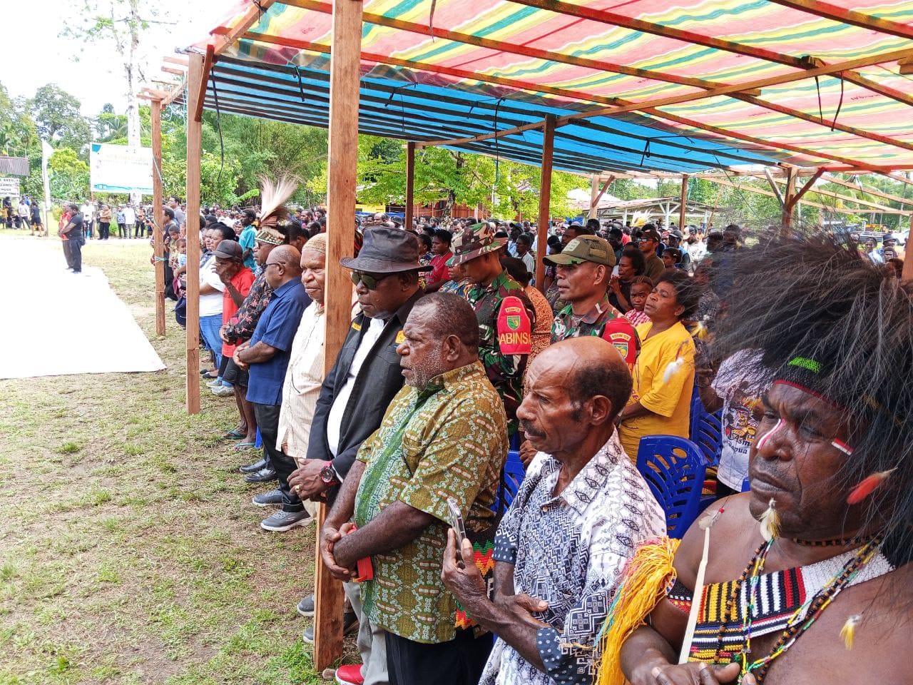 Agar Berjalan Dengan Aman dan Khidmat, Babinsa Koramil Agimuga Hadiri Sekaligus Amankan Jalannya Ibadah Rekonsiliasi Umat Katolik