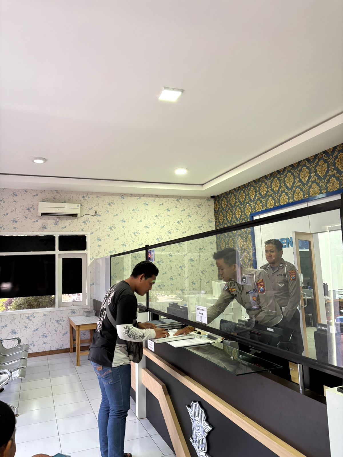 IMG-20251206-WA0017 Program Polantas Menyapa, Bukti Polisi Peduli Warga Tuban