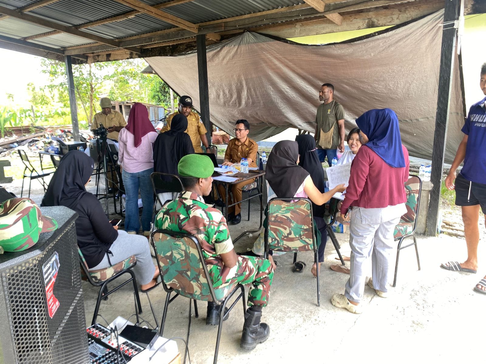 Kodim 1715/Yahukimo bersama Disdukcapil Kabupaten Yahukimo Gelar Pembuatan Adminduk Dalam Rangka Hari Juang TNI AD