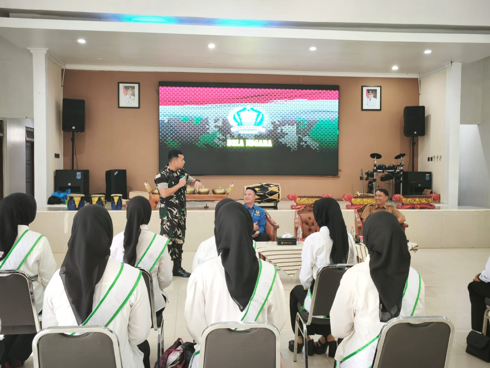 Bela Negara Sejak Dini, Dandim 1002/HST Beri Pembekalan Finalis Putra Putri HST