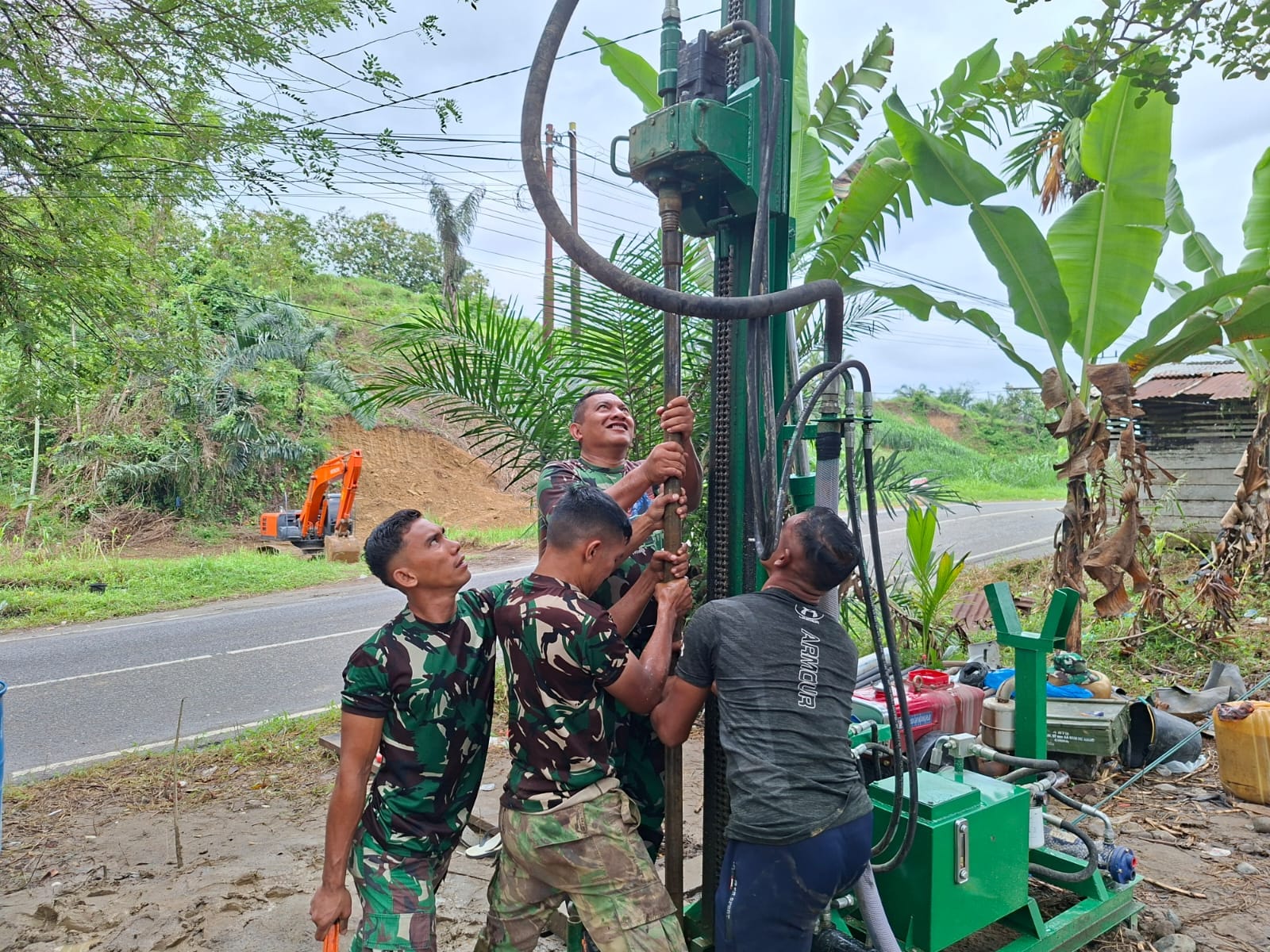 Krisis Air Bersih Pascabanjir, TNI Bangun Sumur Bor di Sejumlah Wilayah Aceh