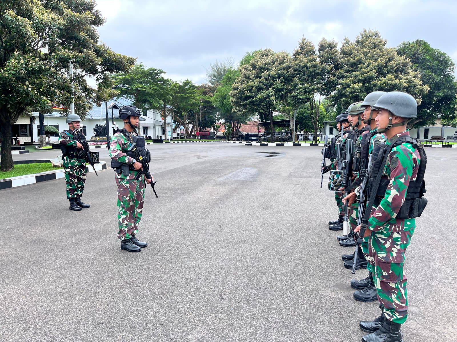 Cek Kesiapan Tempur, Komandan Batalyon Infanteri 2 Marinir Pimpin Apel Organik