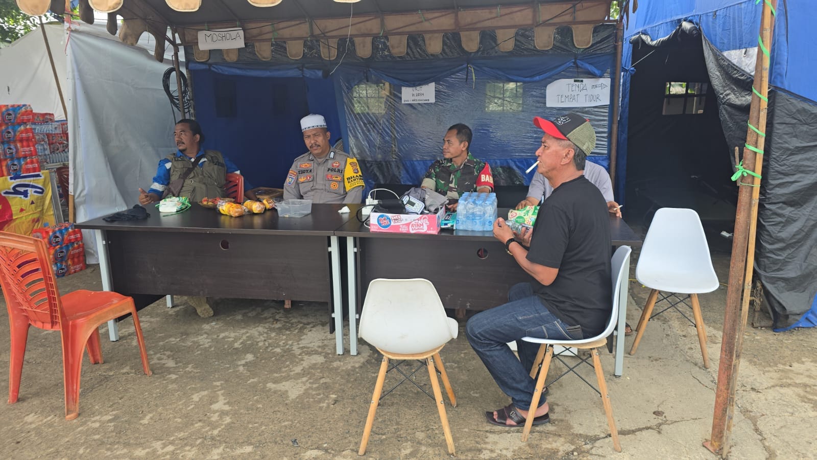 Babinsa Koramil Tanta–Murung Pudak Laksanakan Pengamanan dan Pelayanan Jamaah Haul Guru Sekumpul