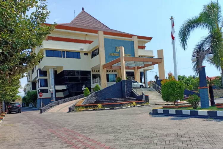 AMPP Soroti Dominasi Rekanan Luar Daerah dalam Enam Proyek DPRD Probolinggo