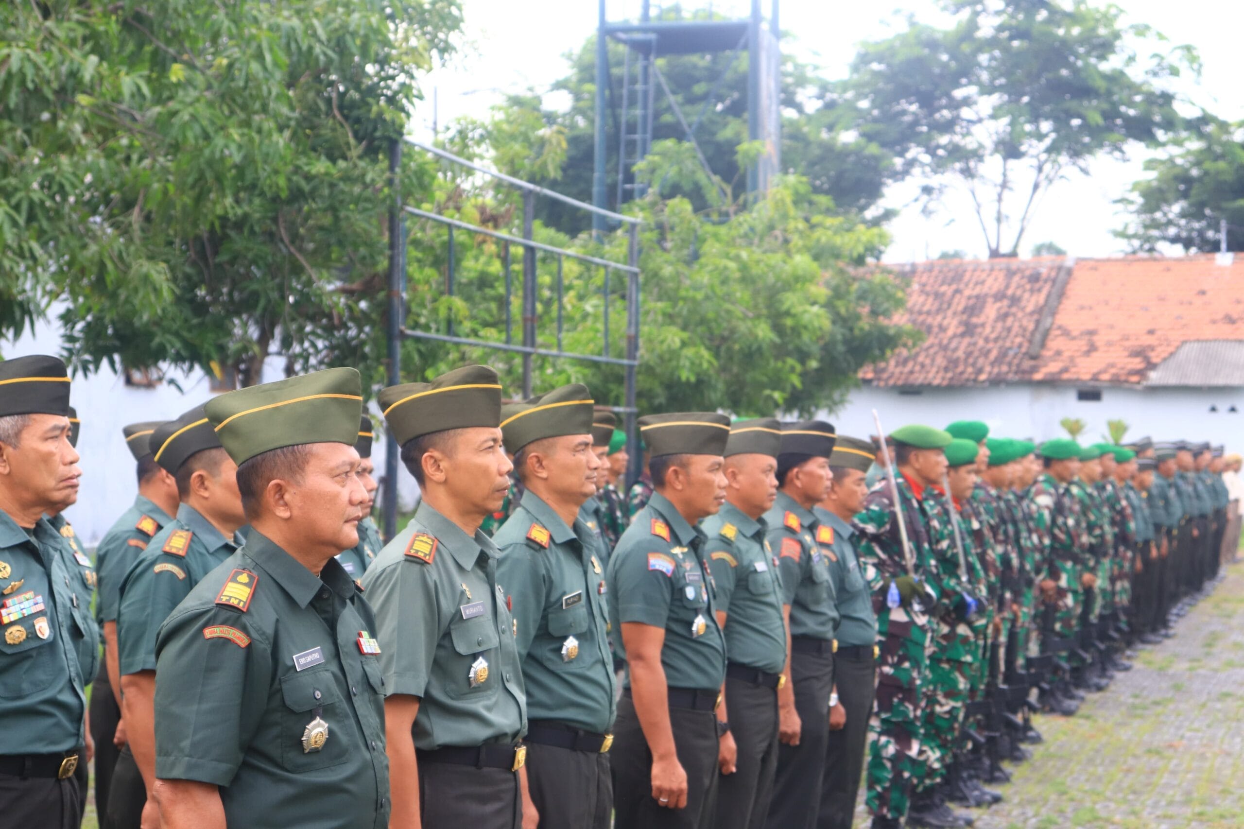 Kodim 0820/Probolinggo Teguhkan Nilai Pengabdian Lewat Upacara Bendera Rutin