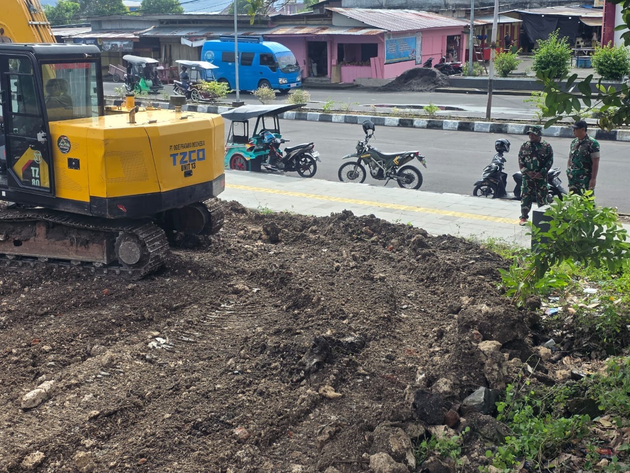 IMG-20260108-WA0045 Pastikan Berjalan Sesuai Rencana, Dandim 1505/Tidore Tinjau Langsung Pembangunan Koperasi Merah Putih di Dua Kelurahan