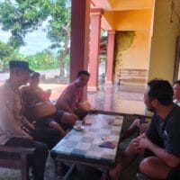 Jaga Kondusivitas, Samapta Polsek Widang Melaksanakan Patroli, Bhabinkamtibmas Memberikan Himbauan