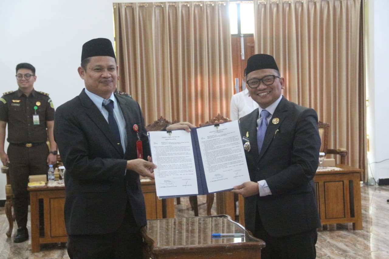 Dandim 1008/Tabalong Hadiri Pelantikan dan Pengambilan Sumpah Pejabat Pemkab Tabalong