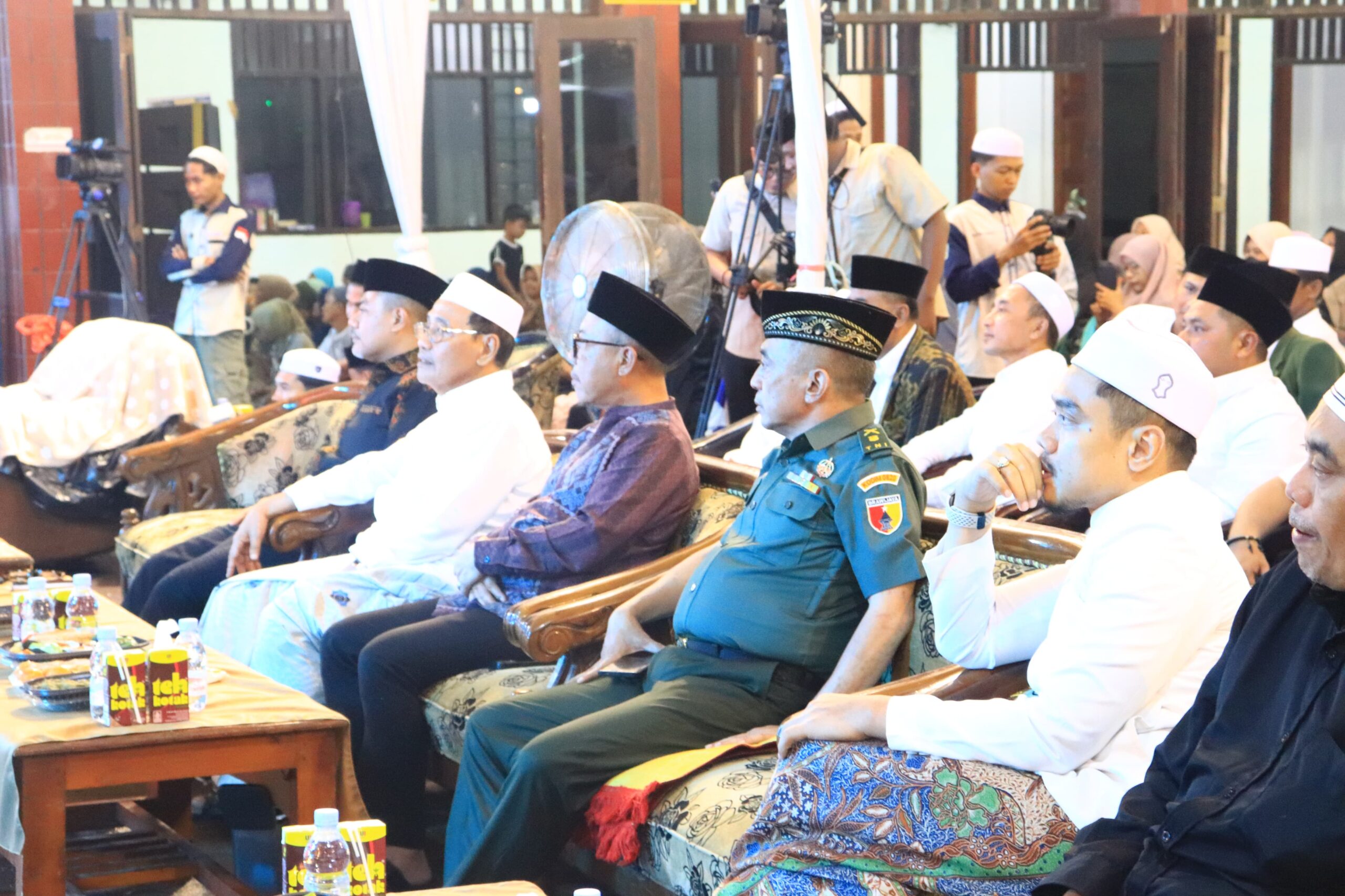 Pabung Kodim 0820/Probolinggo Hadiri Haflatul Imtihan ke-94 Ponpes Zainul Hasan Genggong