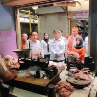 Menjaga Stabilitas Harga Dan Pasokan , Koramil Monitoring Harga Kebutuhan Pokok